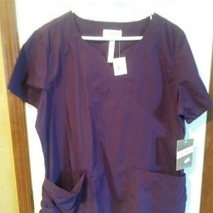 Peaches eggplant scrub top NWT